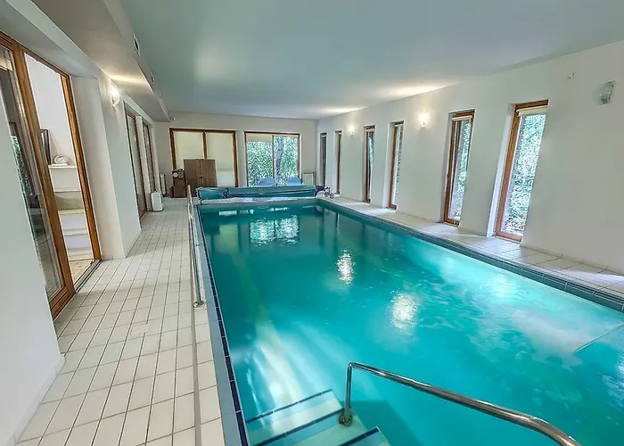 Вилла Liget Rezidencia Zakanyszek